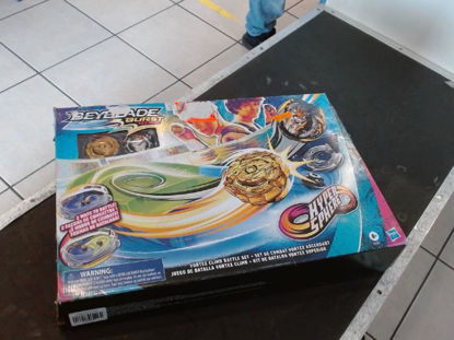 Foto de Beyblade  Modelo: Burst Rise - Publicado el: 18 Jul 2023