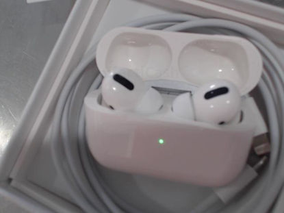 Foto de (sm) Apple Airpods Pro - Publicado el: 19 Abr 2024