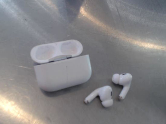 Foto de (sf) Apple Airpods Pro 2 - Publicado el: 05 May 2024