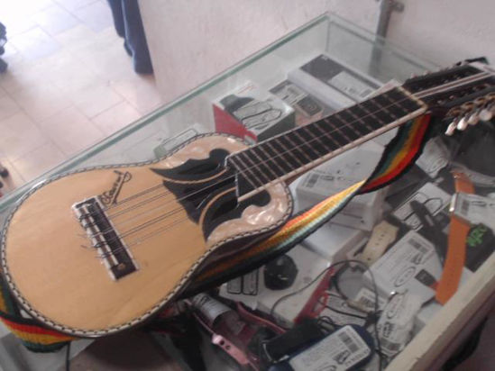 Foto de (sm) Chasqui Charango - Publicado el: 20 Jul 2025