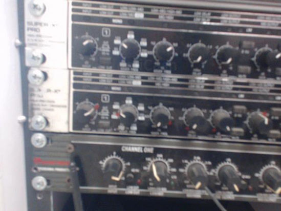 Foto de (sb)  Behringer  X3400 - Publicado el: 16 May 2025