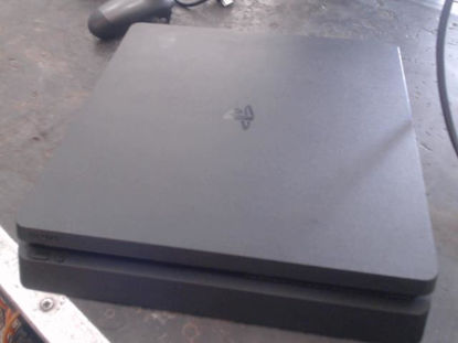 Foto de (sm) Sony Play Station 4 - Publicado el: 26 Mar 2025