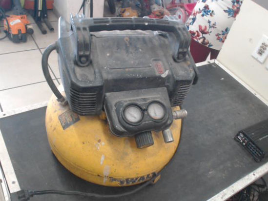 Foto de (sb) Dewalt D2002m - Publicado el: 30 Abr 2025