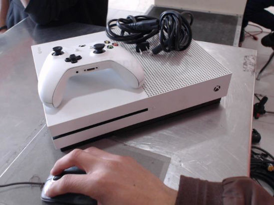 Foto de (sm) Xbox  One S - Publicado el: 01 Abr 2025