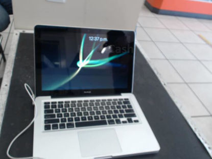 Foto de (sb) Apple   Macbook Late 2008 - Publicado el: 06 Abr 2025