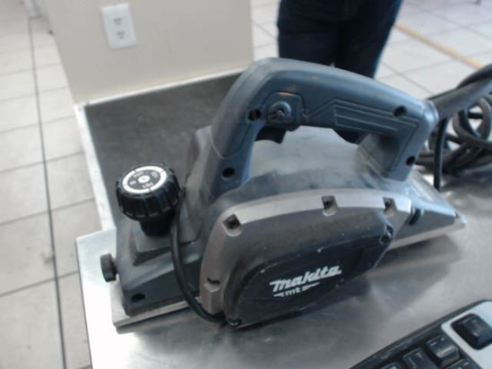 Foto de (sb) Makita M1902 - Publicado el: 04 May 2025
