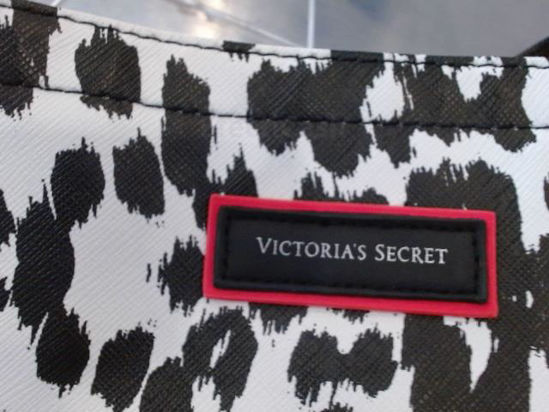 Foto de (sf) Victoria Secret Mano - Publicado el: 23 Abr 2025