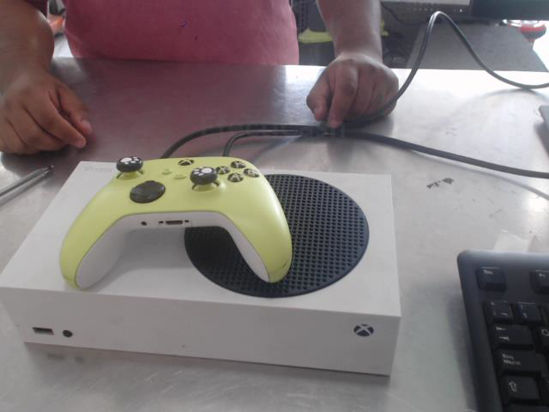 Foto de (sm) Xbox  Series S - Publicado el: 06 May 2025