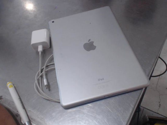 Foto de (sm) Apple   Ipad Novena Generacion - Publicado el: 16 May 2025