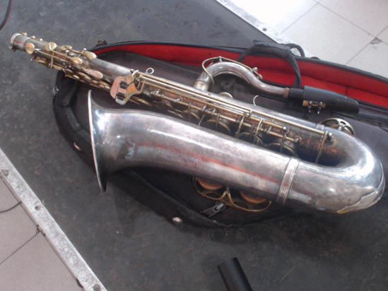 Foto de (sm) Excelsior Grand Prix Saxofon Tenor - Publicado el: 24 May 2025
