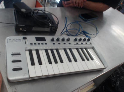 Foto de (sb) M Audio  Key Rig 25 - Publicado el: 30 Jun 2025