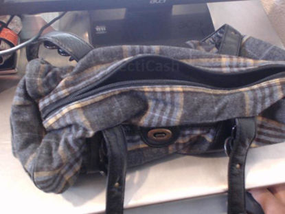 Foto de (sf) Bolsa Mano - Publicado el: 15 Jul 2025