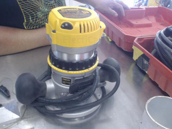 Foto de (sb) Dewalt Dw618 - Publicado el: 20 Jul 2025